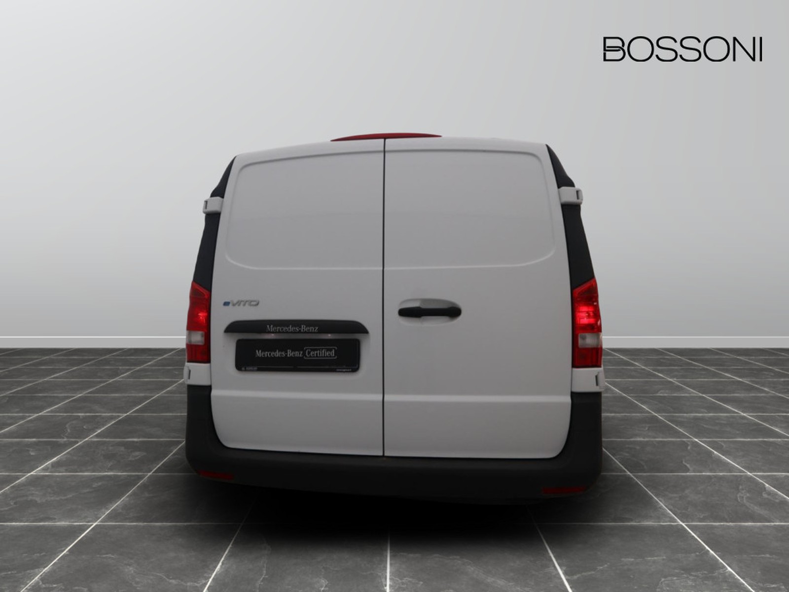 5 - Mercedes Vans Vito efurgone long 35kwh