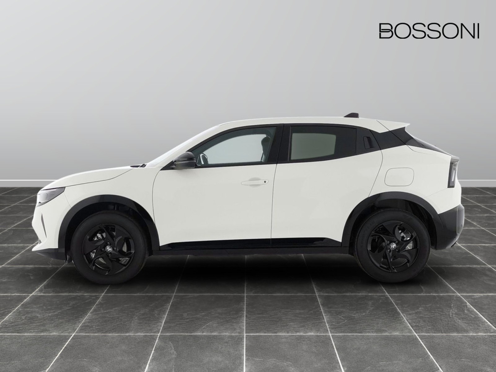 3 - Alfa Romeo Junior 1.2 hybrid 145cv ibrida edct6