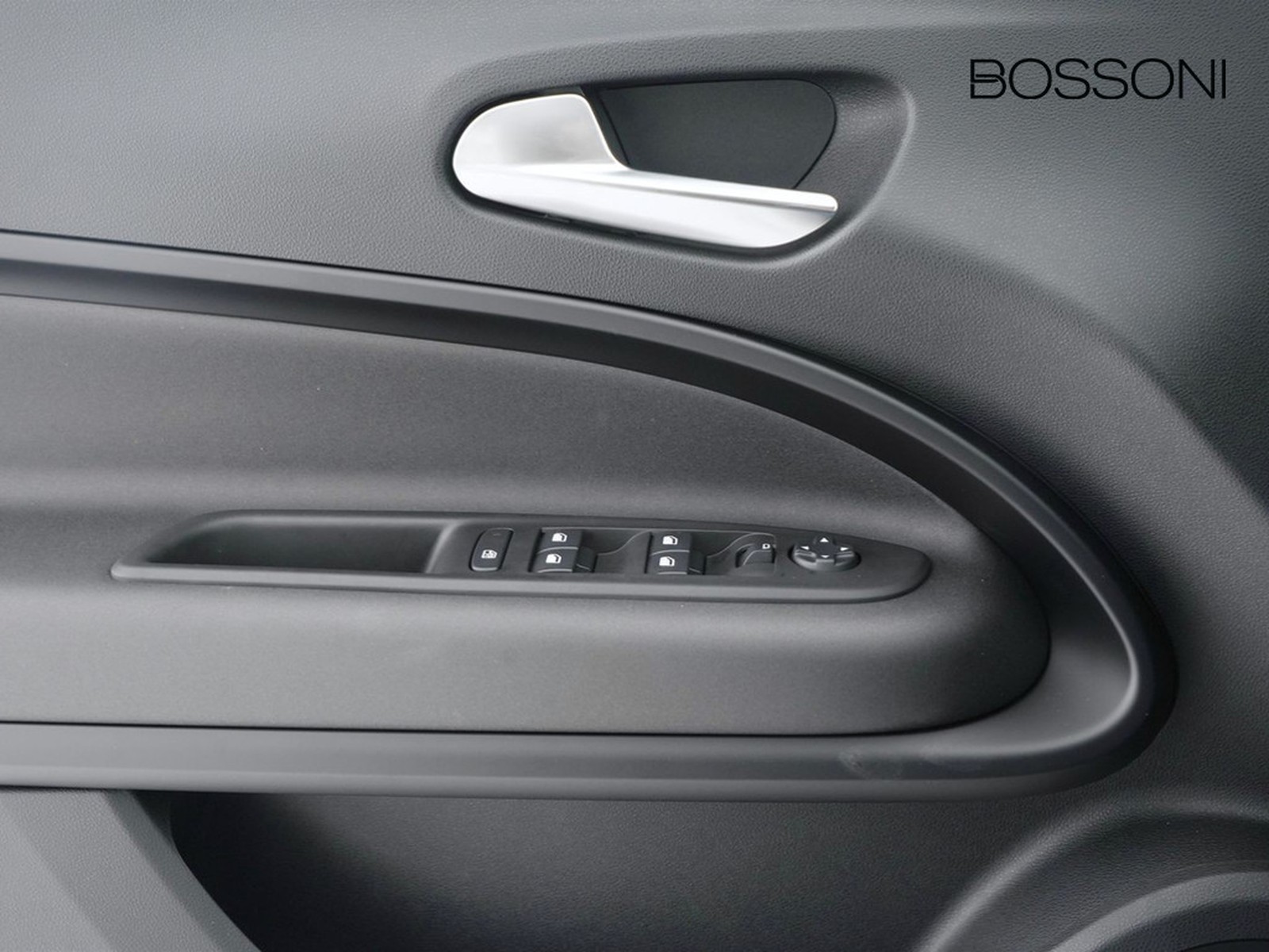 16 - Alfa Romeo Junior 1.2 hybrid 145cv ibrida edct6