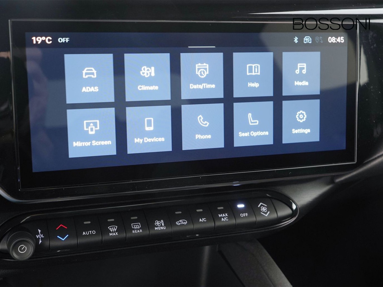 27 - Alfa Romeo Junior 1.2 hybrid 145cv ibrida edct6