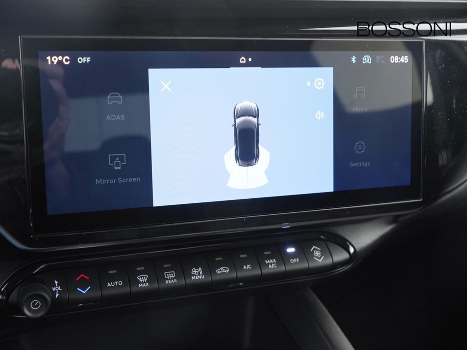 28 - Alfa Romeo Junior 1.2 hybrid 145cv ibrida edct6