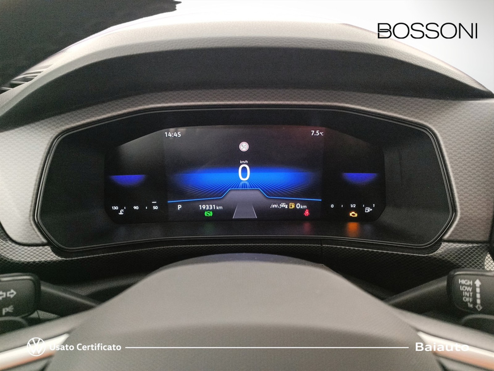 9 - Volkswagen T-Cross 1.0 tsi 115cv life dsg