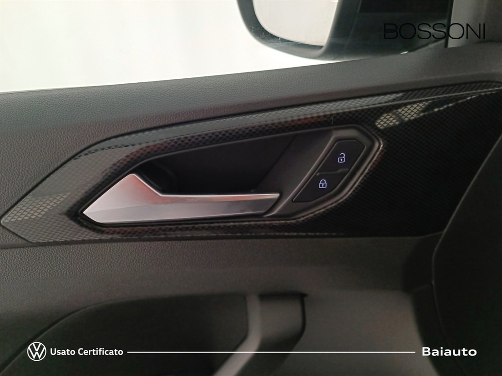 18 - Volkswagen T-Cross 1.0 tsi 115cv life dsg