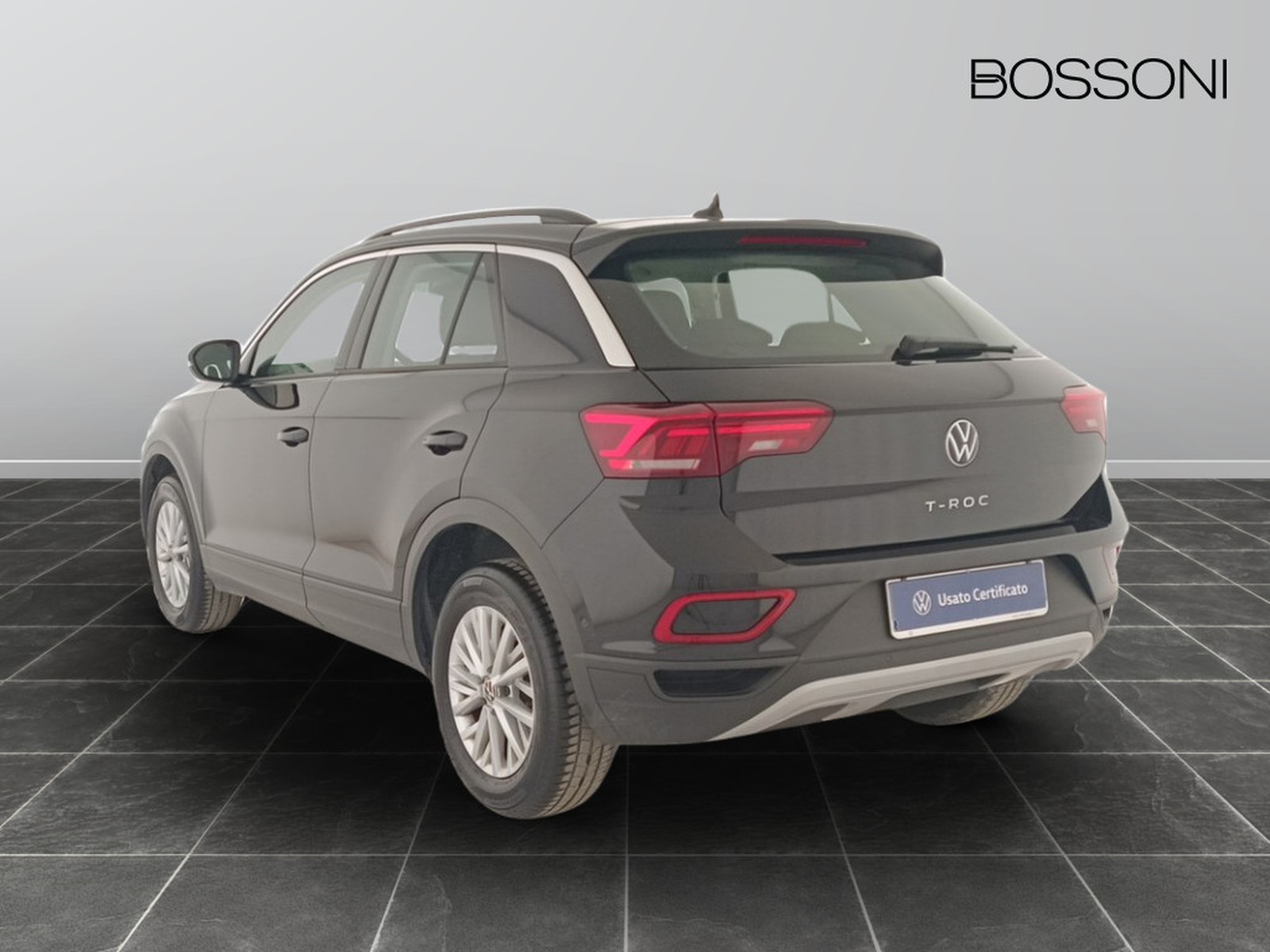 4 - Volkswagen T-Roc 2.0 tdi scr 115cv life