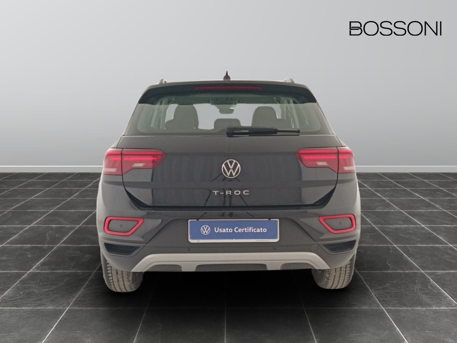 5 - Volkswagen T-Roc 2.0 tdi scr 115cv life