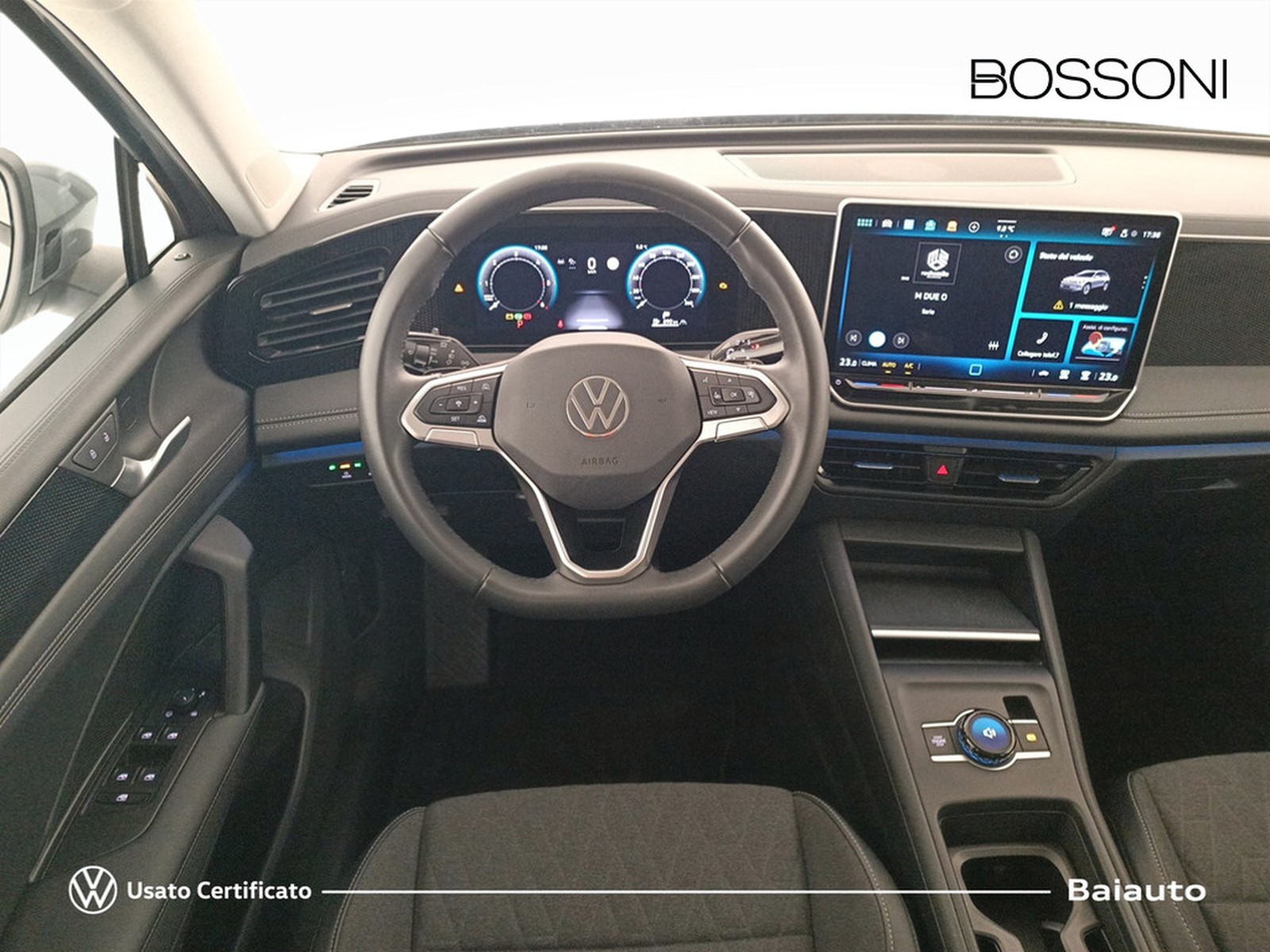 8 - Volkswagen Tiguan 2.0 tdi scr 150cv life dsg