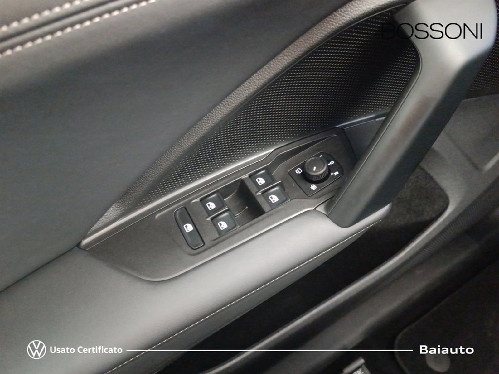 18 - Volkswagen Tiguan 2.0 tdi scr 150cv life dsg