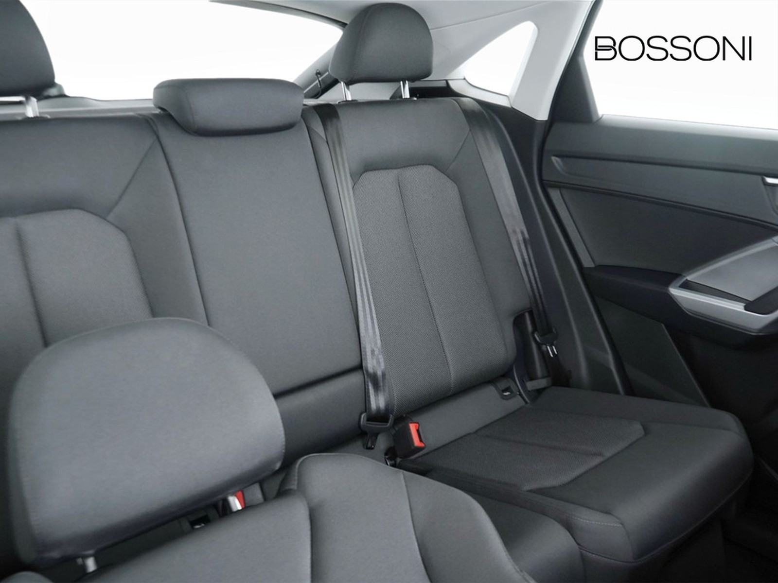 21 - Audi Q3 sportback 35 1.5 tfsi evo2 s line edition s tronic