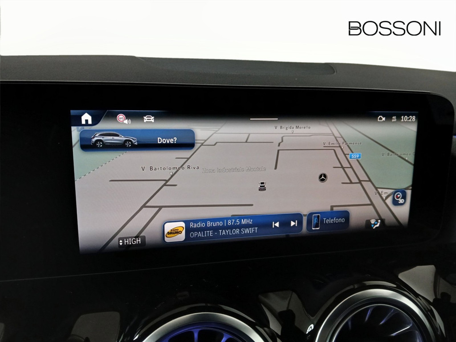 10 - Mercedes GLA 200 d amg line advanced plus 8g-dct