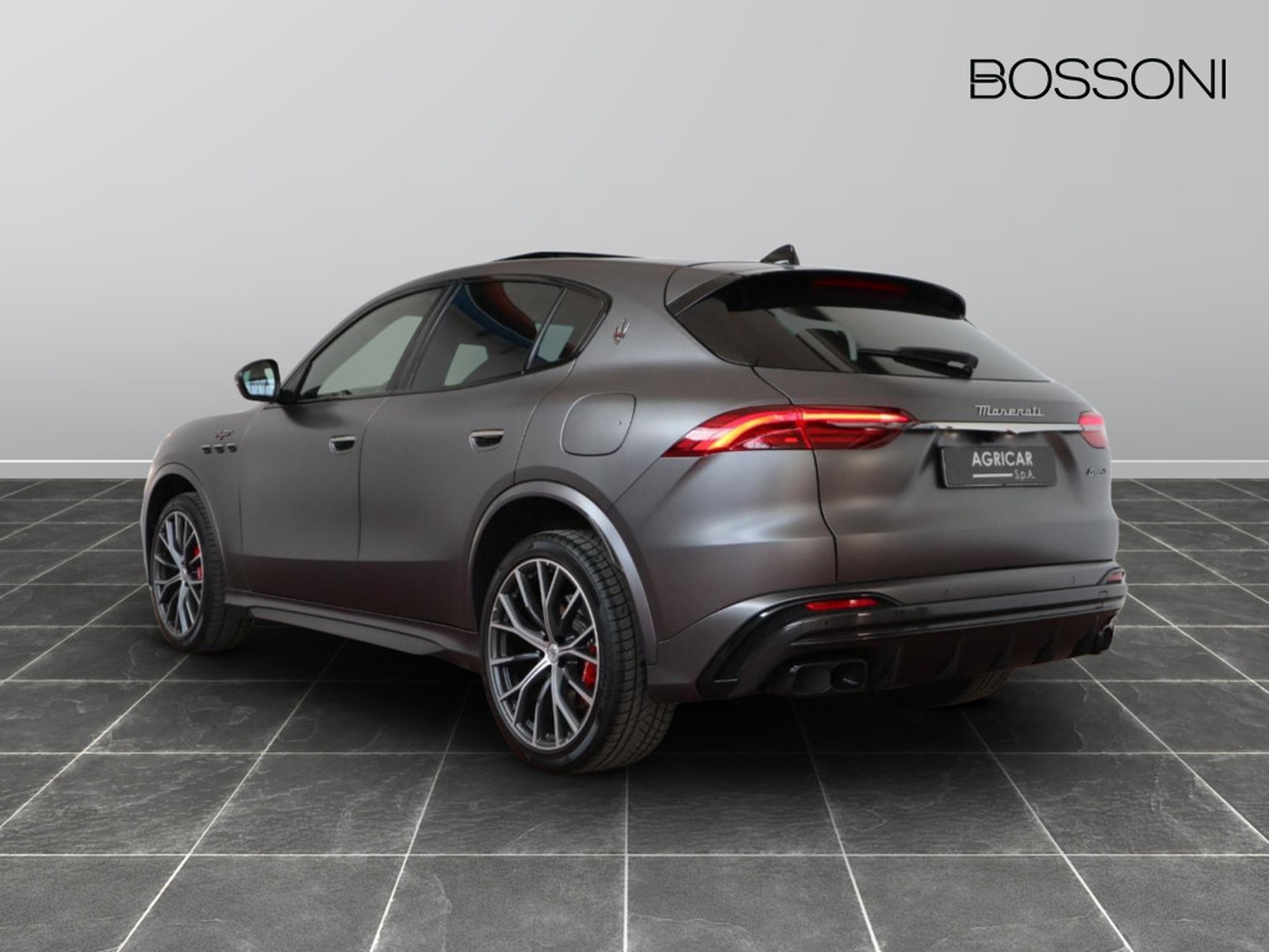 5 - Maserati Grecale 3.0 v6 v6 530cv trofeo awd