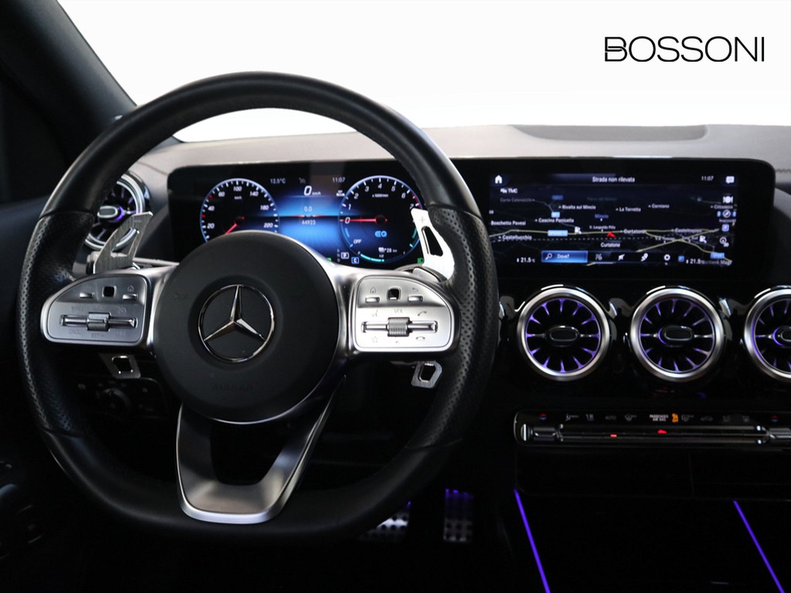 12 - Mercedes GLA 250 e plug in hybrid (e eq-power) premium 8g-dct