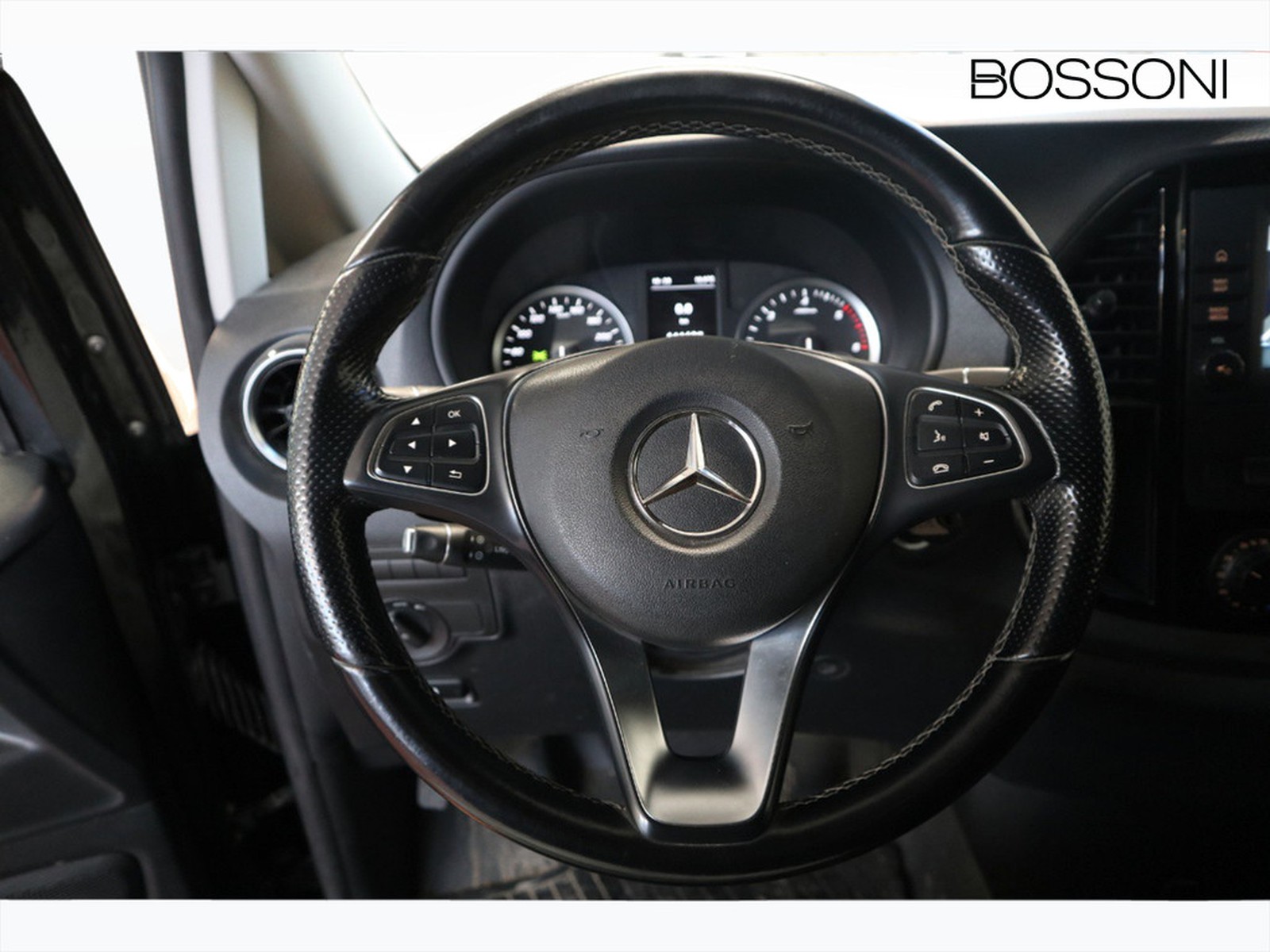 11 - Mercedes Vans Vito 116 cdi long pro auto my20