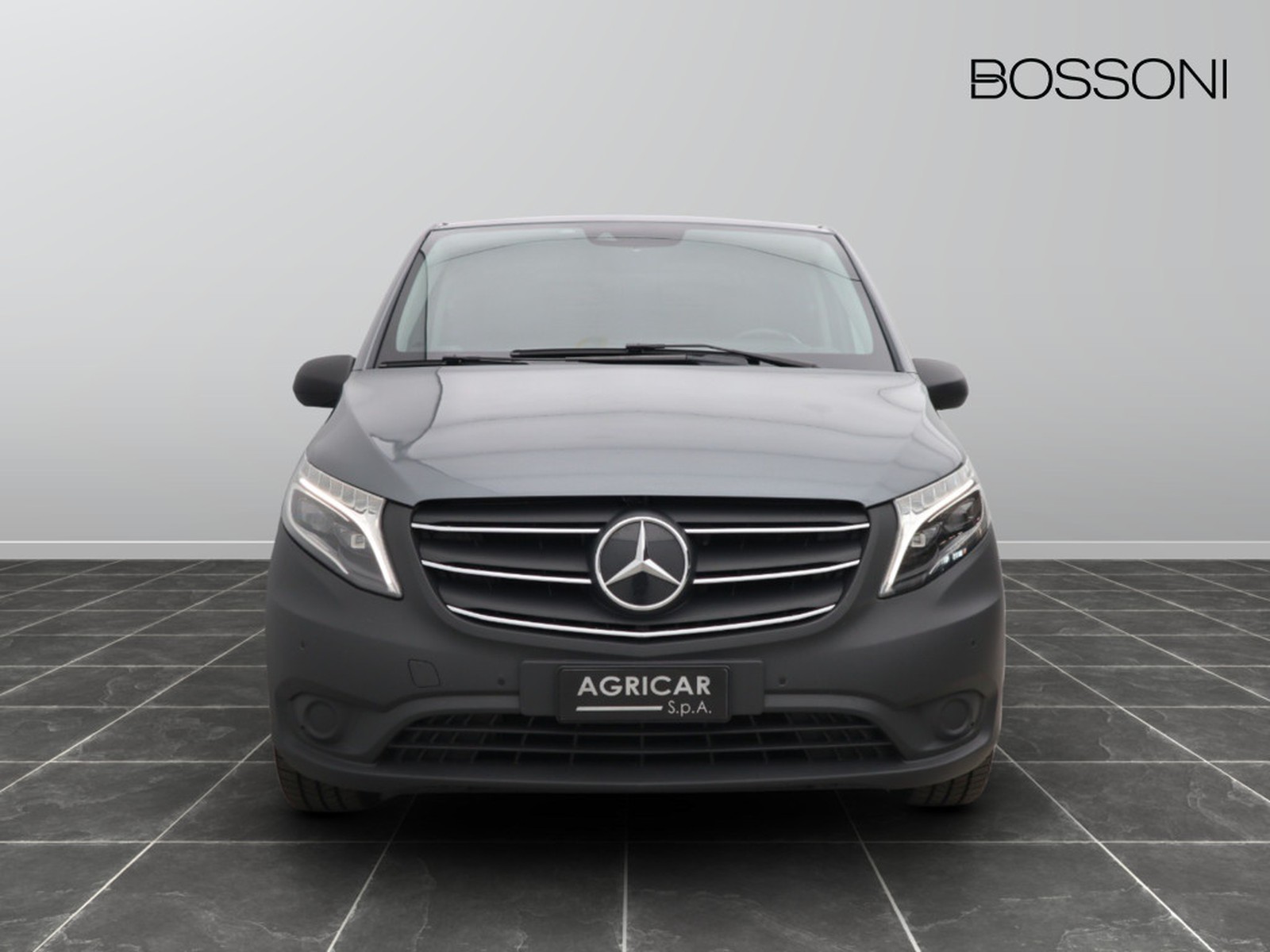 2 - Mercedes Vans Vito 119 cdi long auto my20