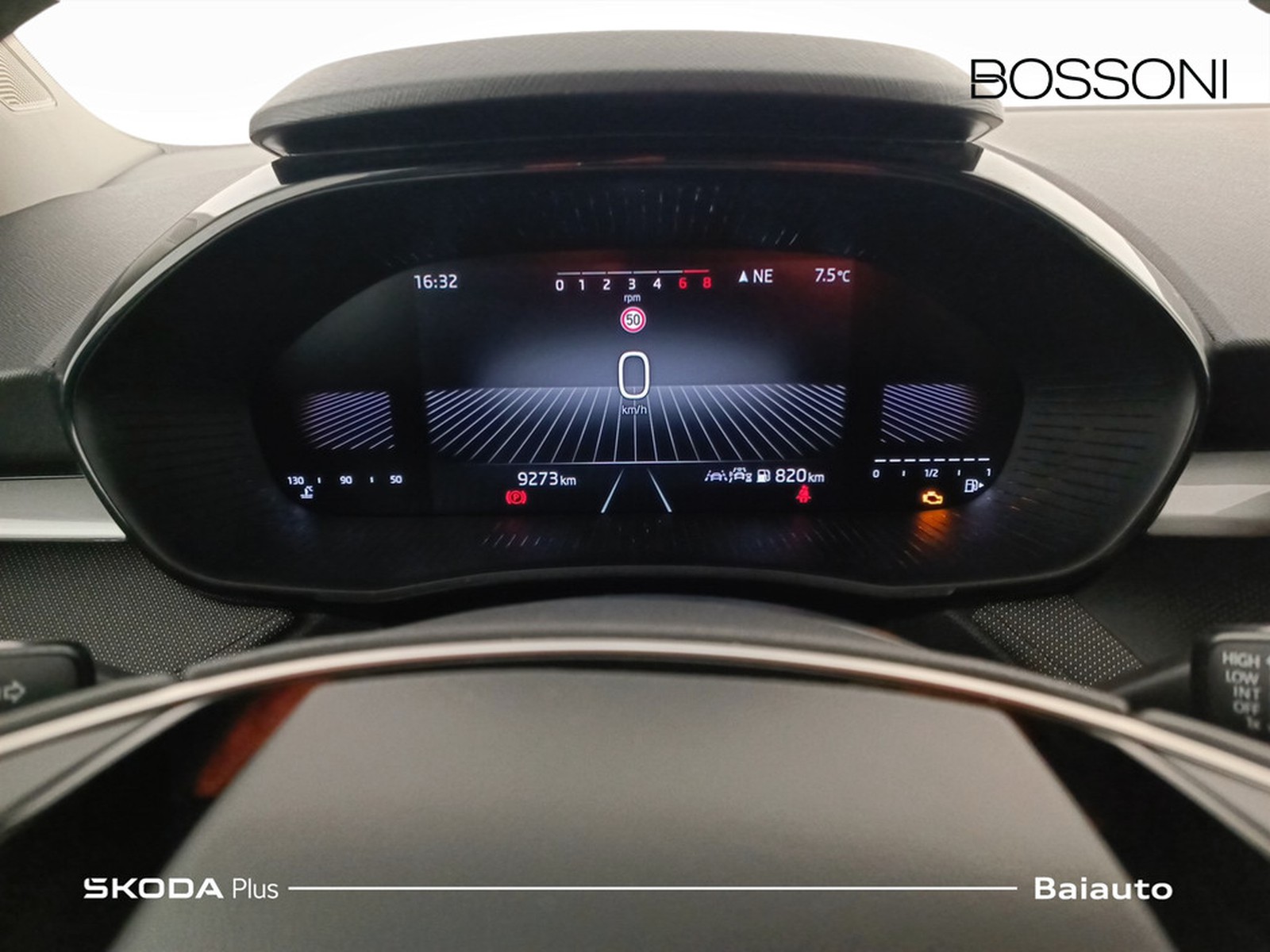 9 - Skoda Fabia 1.0 mpi 80cv selection