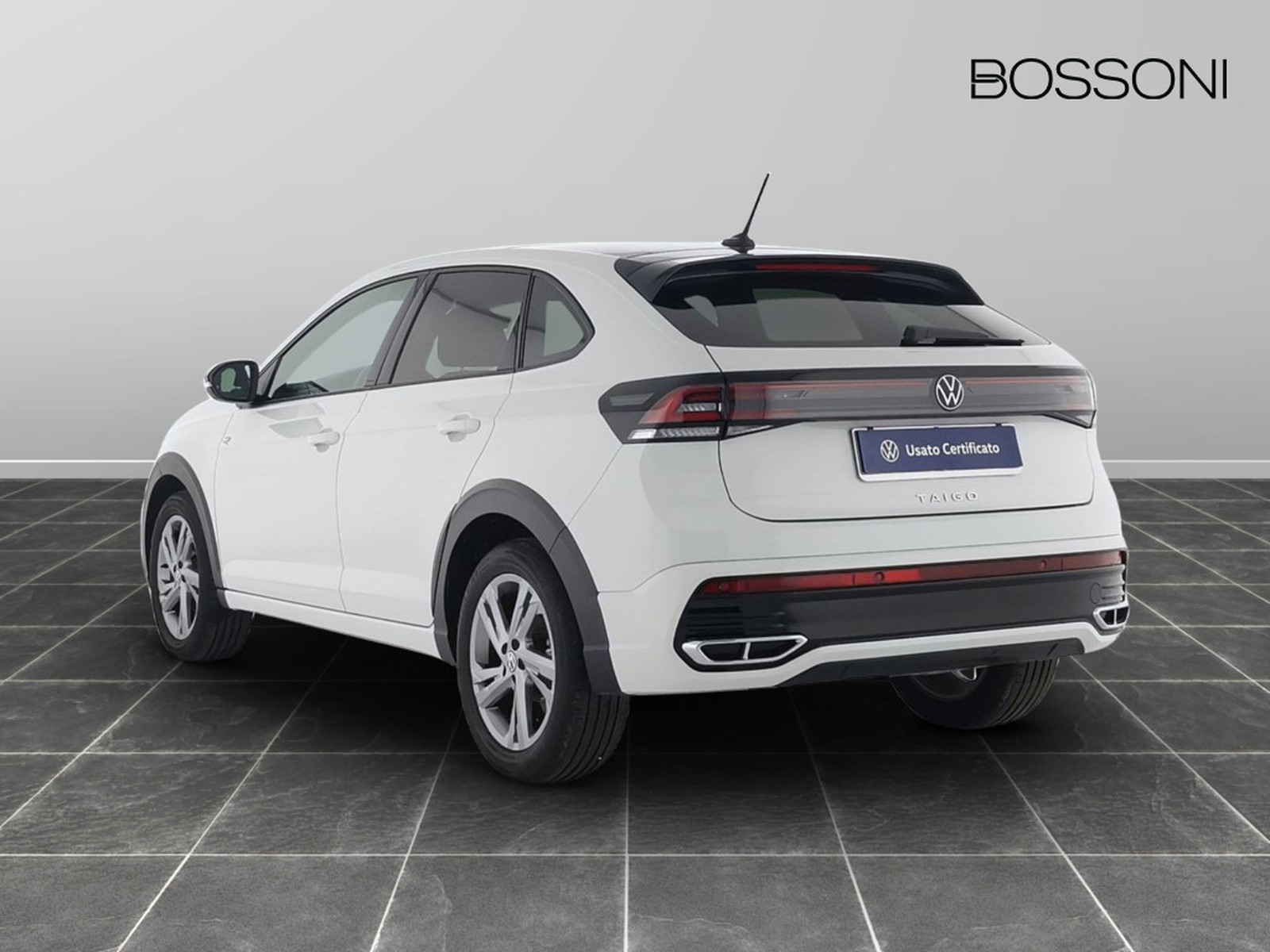 4 - Volkswagen Taigo 1.0 tsi 115cv r-line dsg