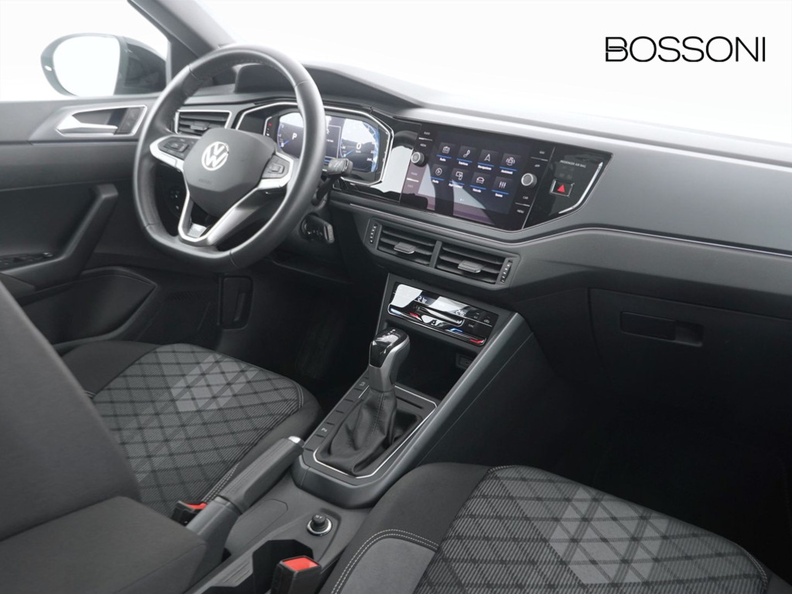 6 - Volkswagen Taigo 1.0 tsi 115cv r-line dsg