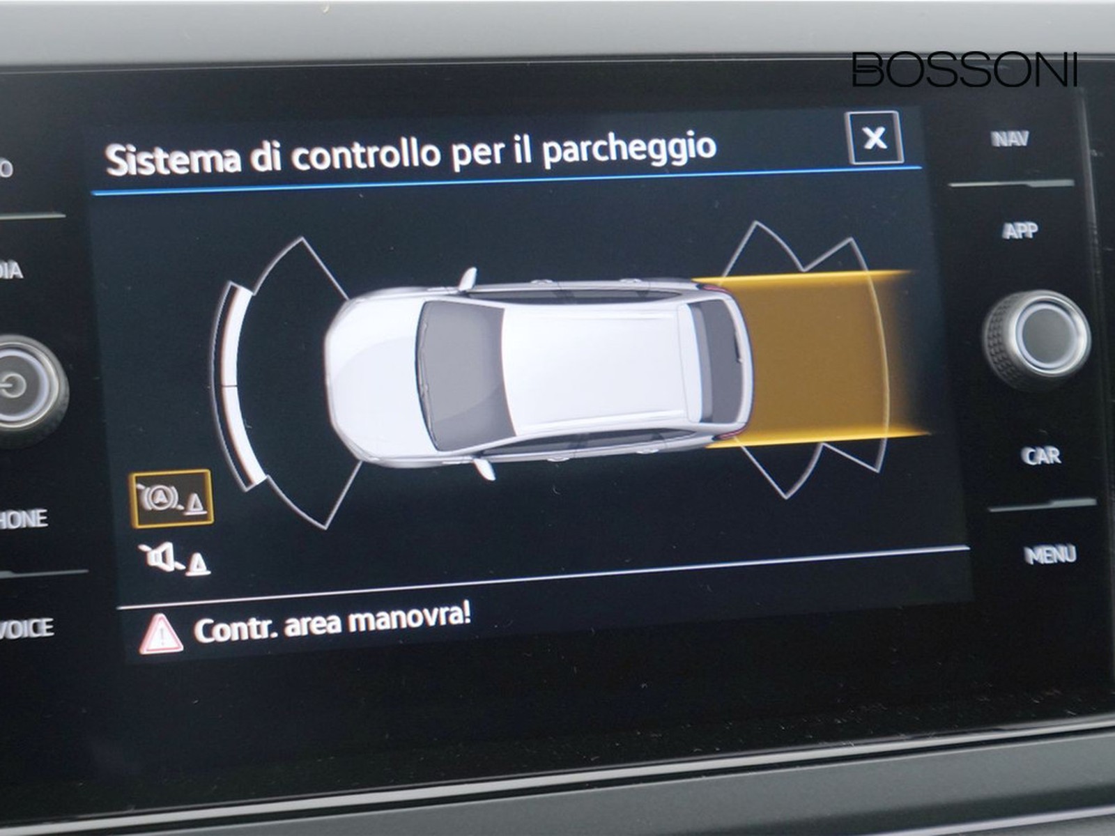 32 - Volkswagen Taigo 1.0 tsi 115cv r-line dsg