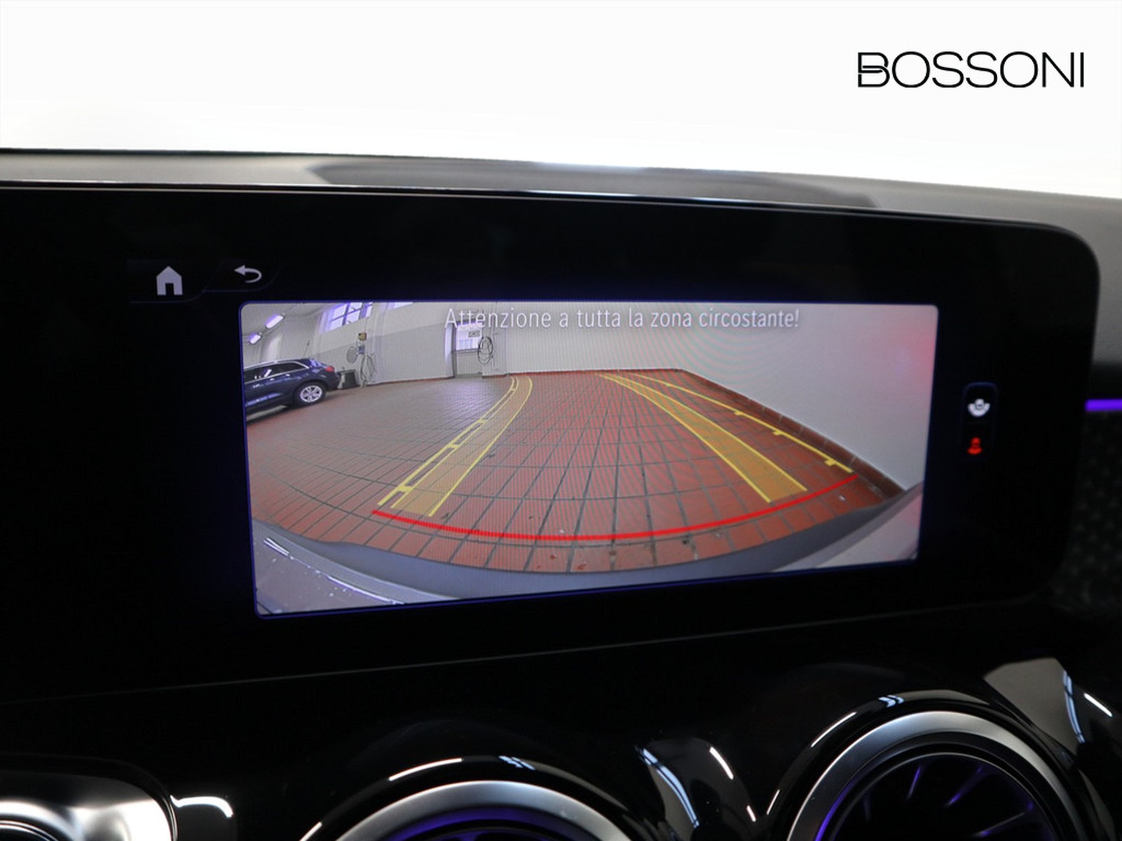 11 - Mercedes EQB 250+ progressive