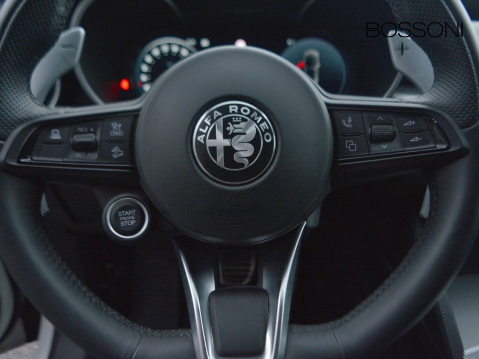 10 - Alfa Romeo Stelvio 2.2 turbo 210cv veloce q4 at8