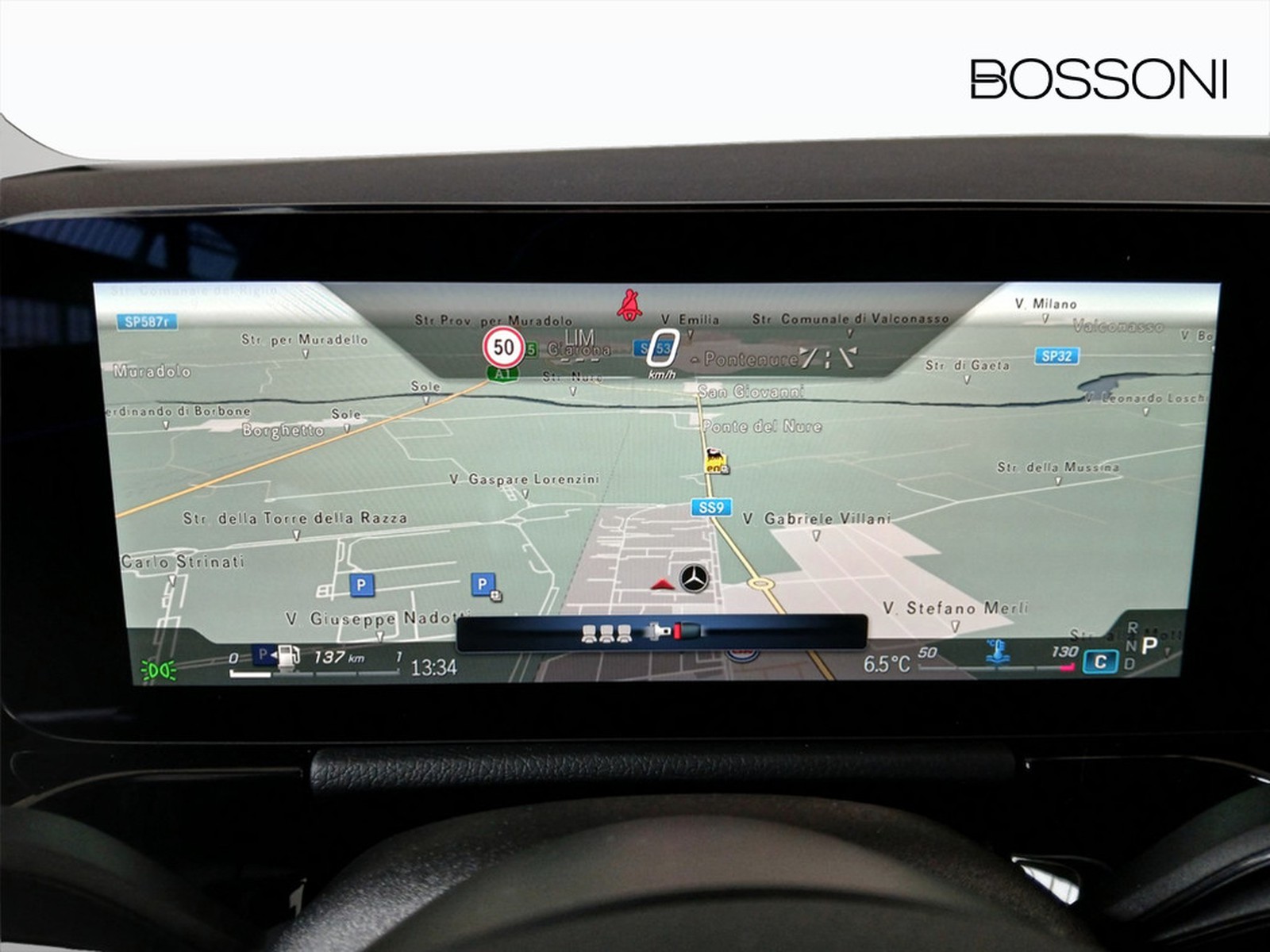 16 - Mercedes GLA 180 d amg line advanced plus 8g-dct