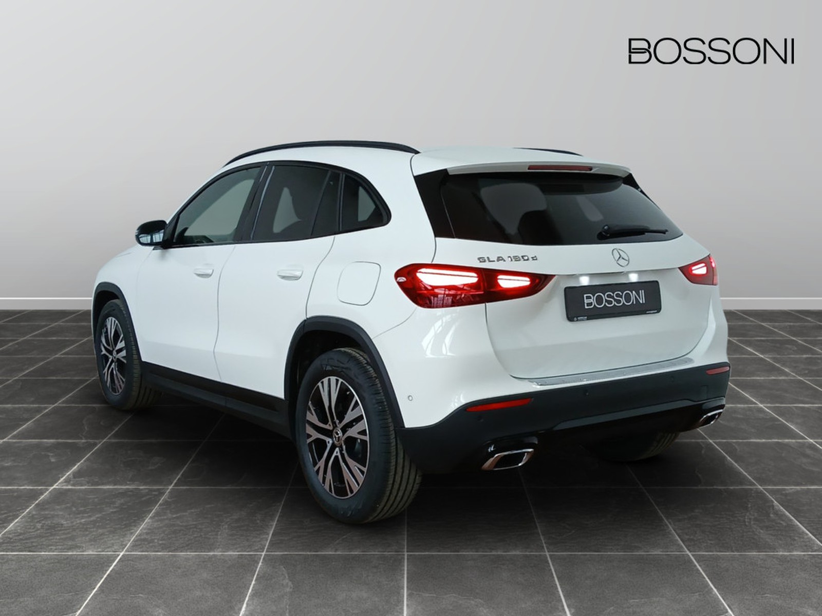 5 - Mercedes GLA 180 d progressive advanced 8g-dct