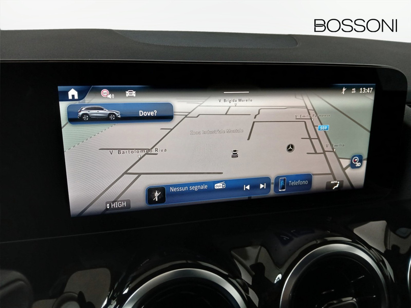 10 - Mercedes GLA 180 d progressive advanced 8g-dct