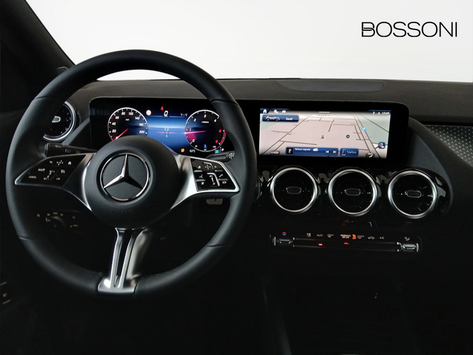 12 - Mercedes GLA 180 d progressive advanced 8g-dct