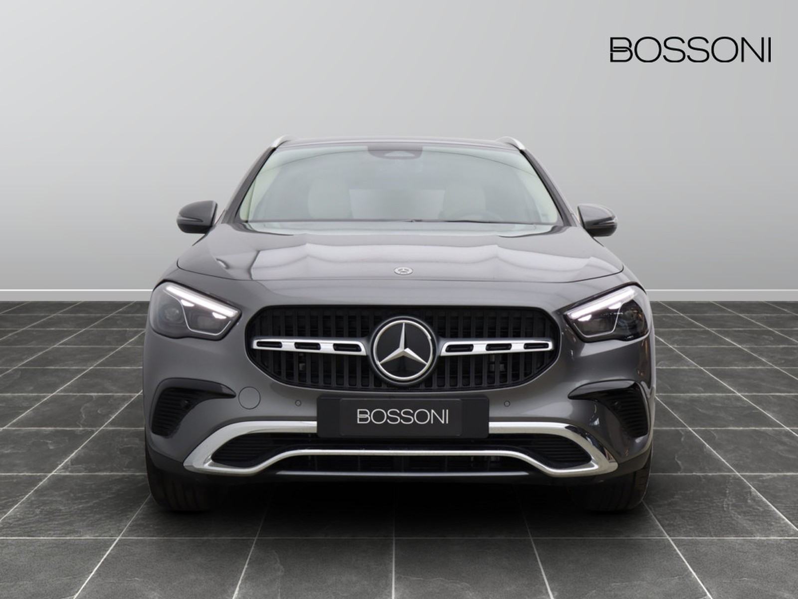 2 - Mercedes GLA 180 progressive advanced 7g-dct