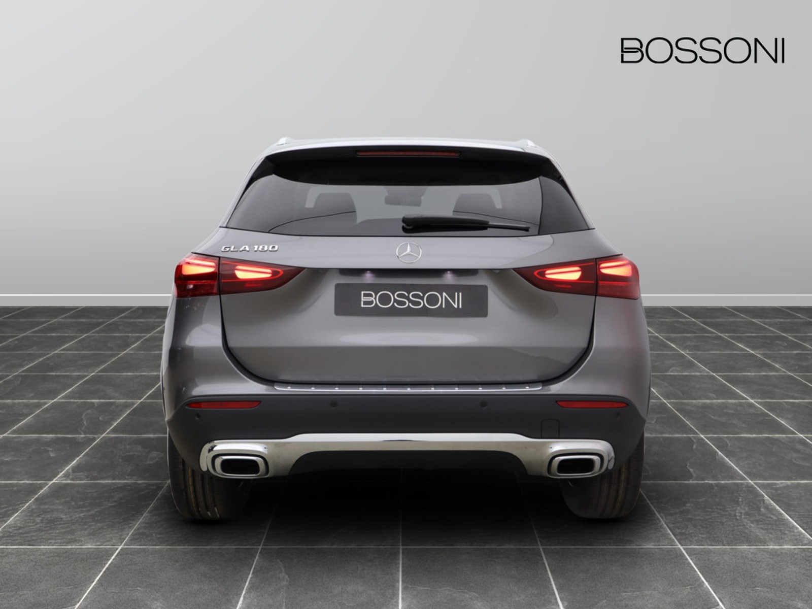 6 - Mercedes GLA 180 progressive advanced 7g-dct