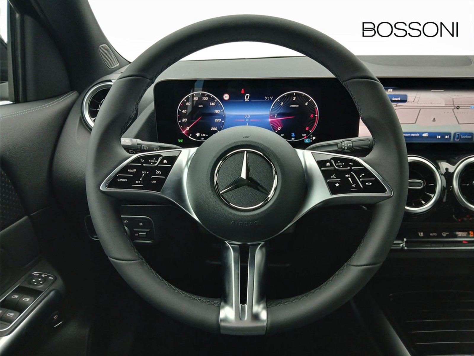 17 - Mercedes GLA 180 d progressive advanced 8g-dct