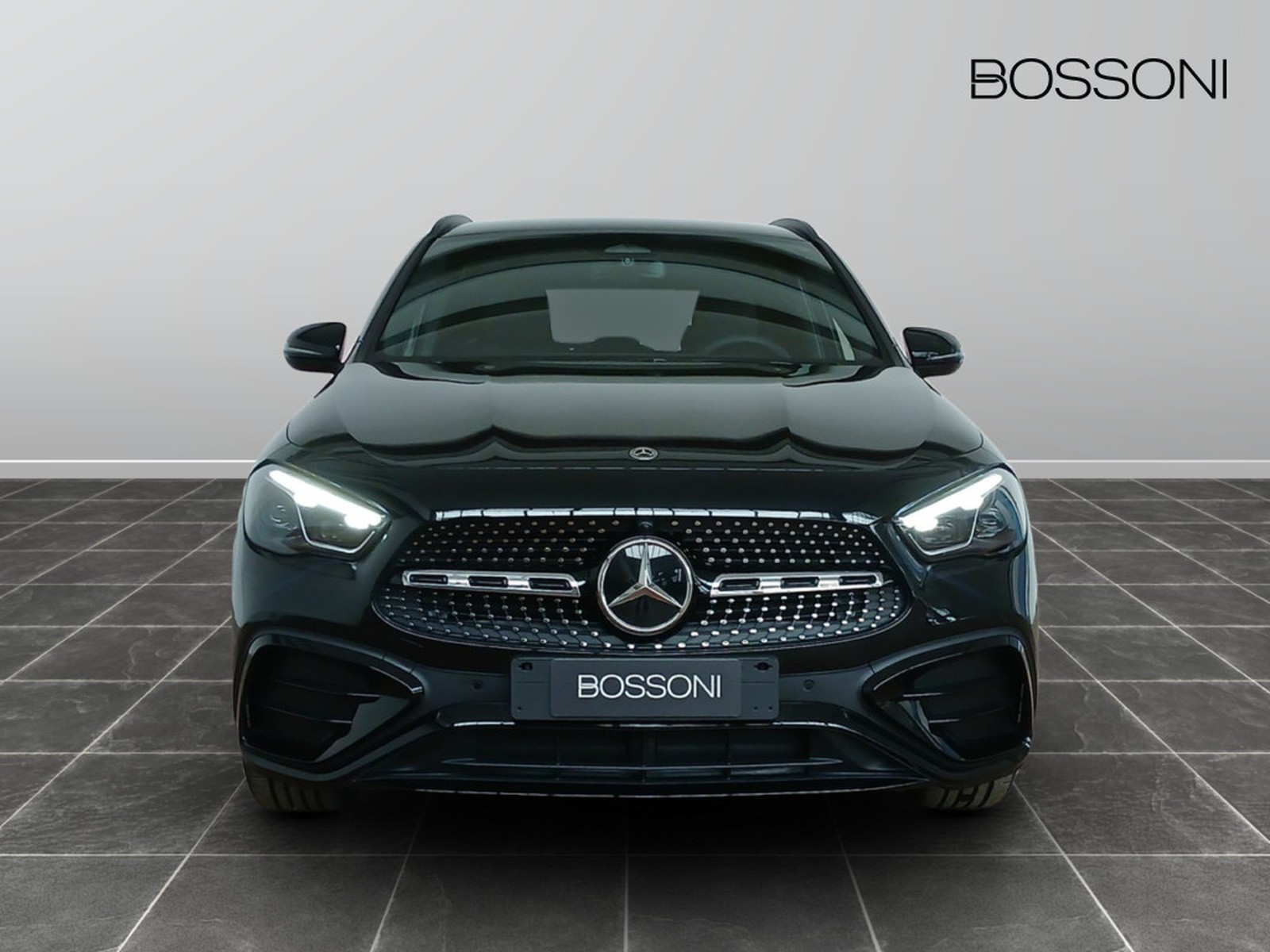 2 - Mercedes GLA 180 d amg line advanced plus 8g-dct