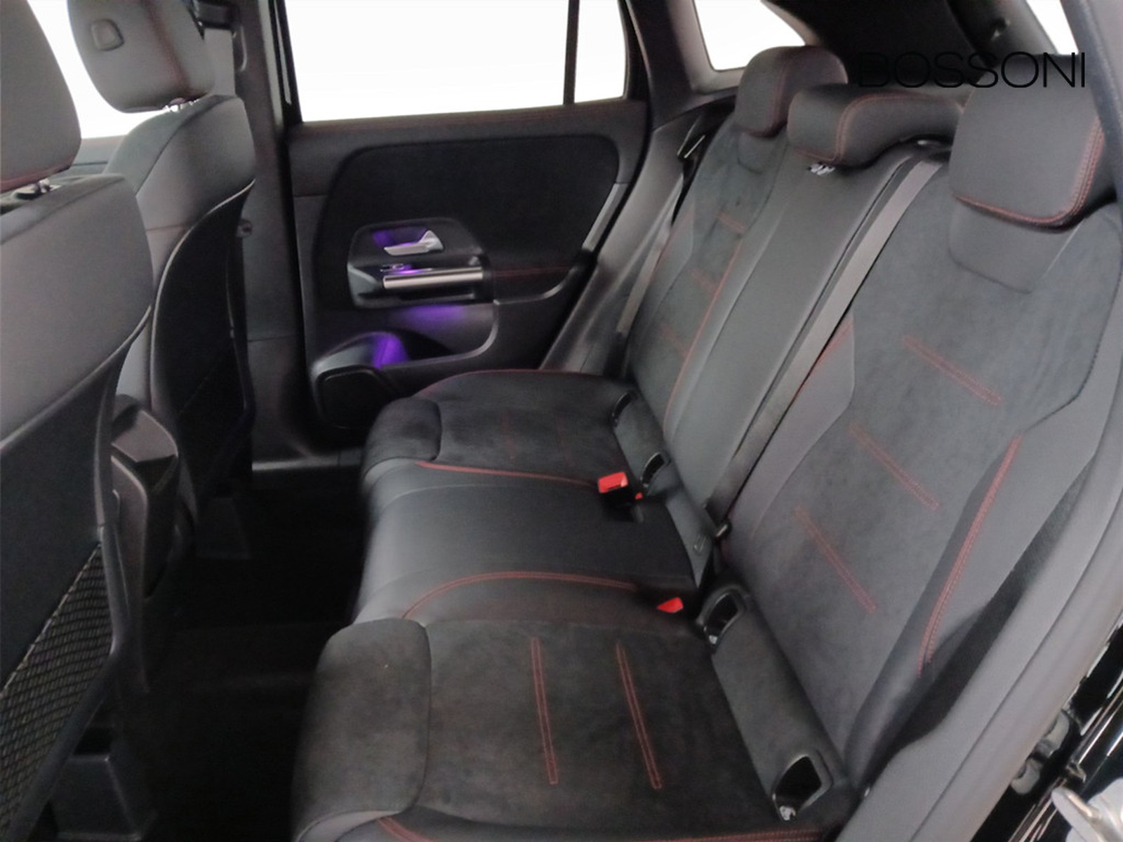 8 - Mercedes GLA 180 d amg line advanced plus 8g-dct