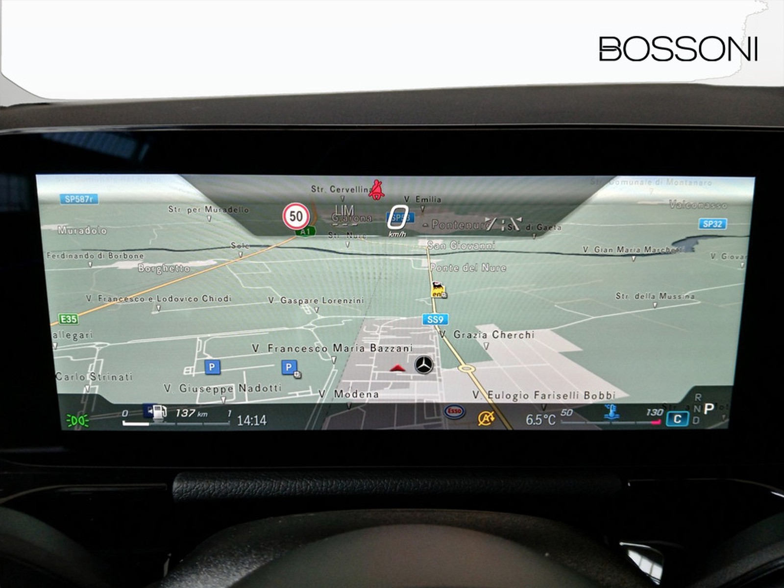 16 - Mercedes GLA 180 d amg line advanced plus 8g-dct