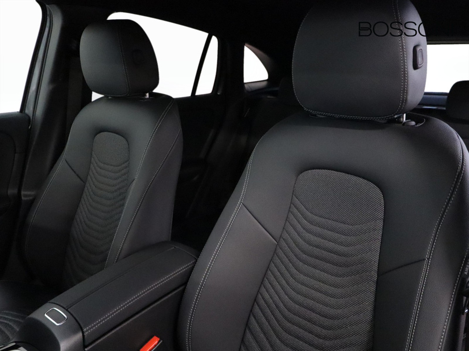 6 - Mercedes GLA 180 d progressive advanced 8g-dct