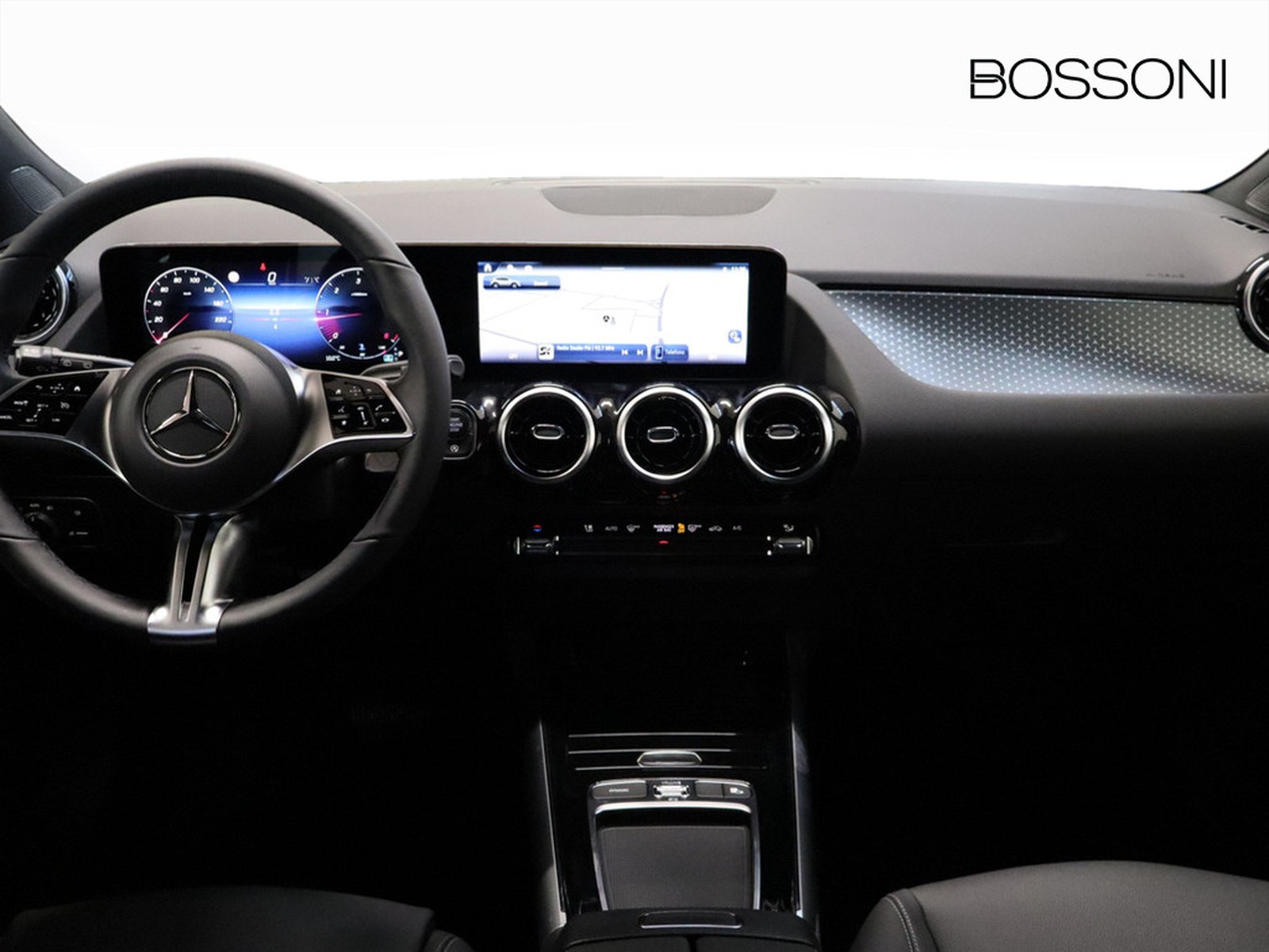 12 - Mercedes GLA 180 d progressive advanced 8g-dct