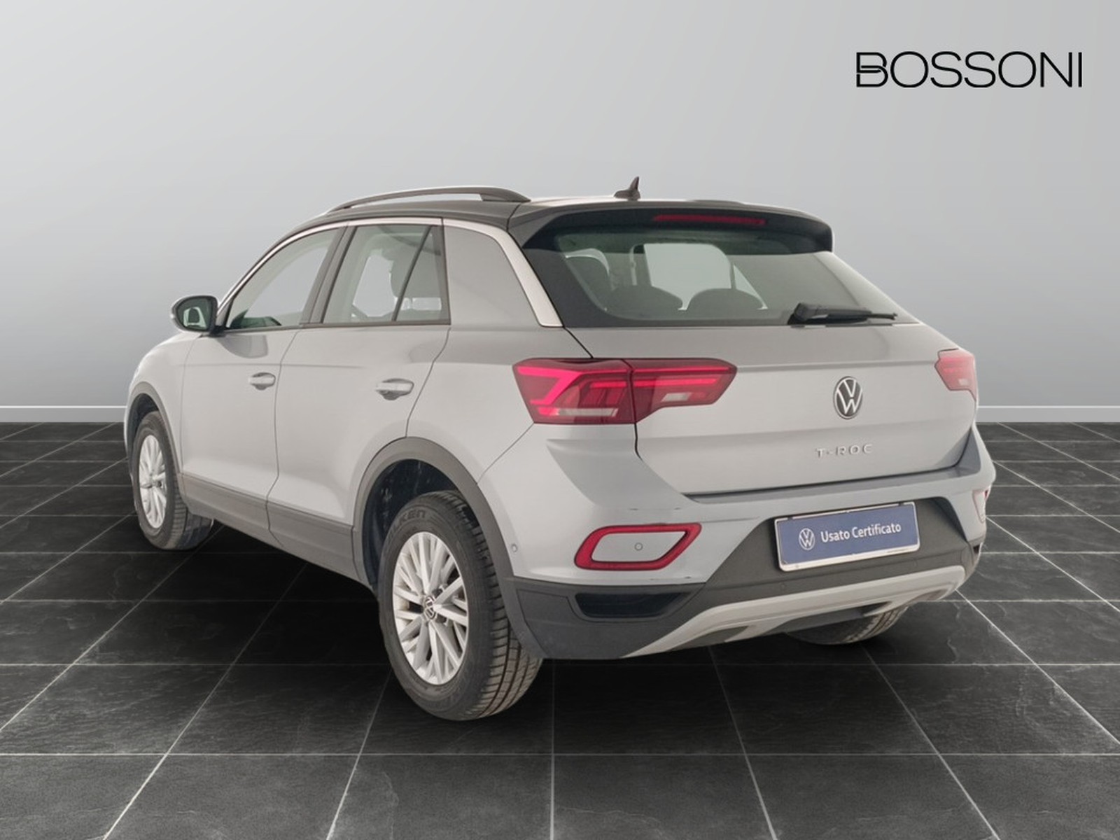 4 - Volkswagen T-Roc 1.5 tsi act life dsg