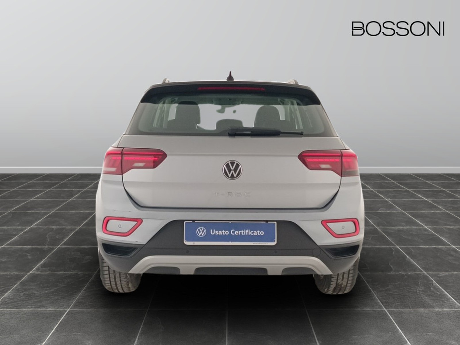 5 - Volkswagen T-Roc 1.5 tsi act life dsg