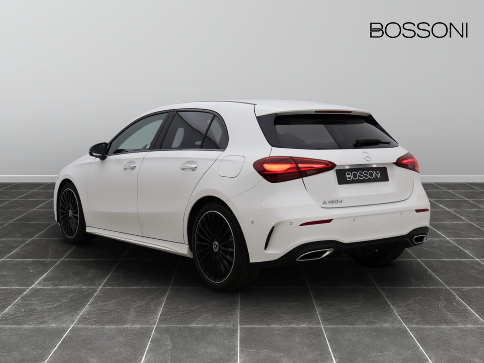 5 - Mercedes Classe A 180 d amg line extra speedshift dct amg 8g