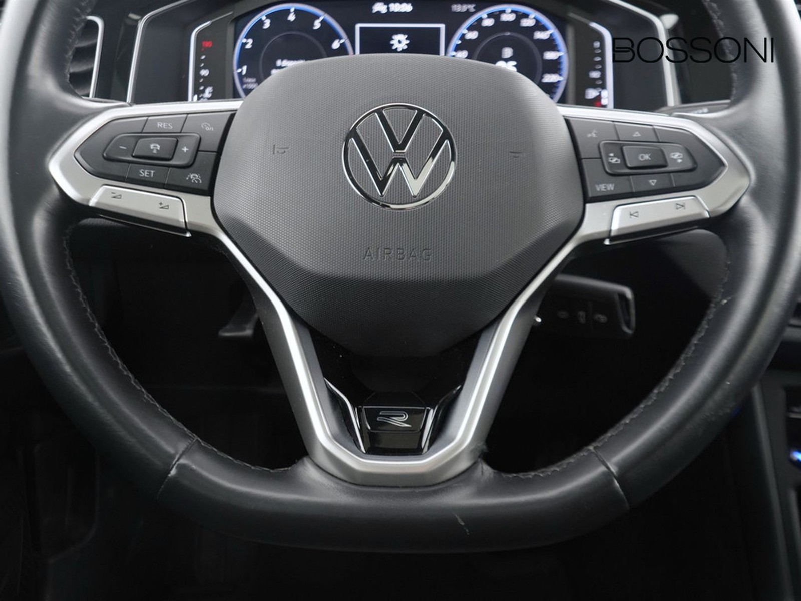 15 - Volkswagen Taigo 1.5 tsi act 150cv r-line dsg