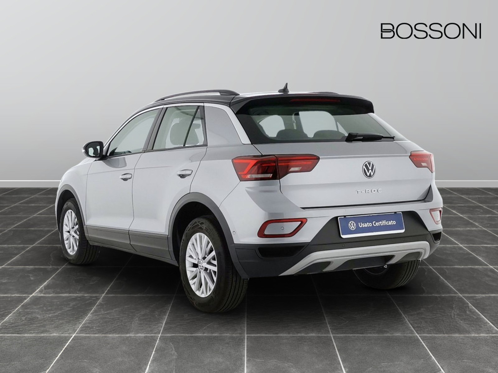 4 - Volkswagen T-Roc 1.5 tsi act life dsg