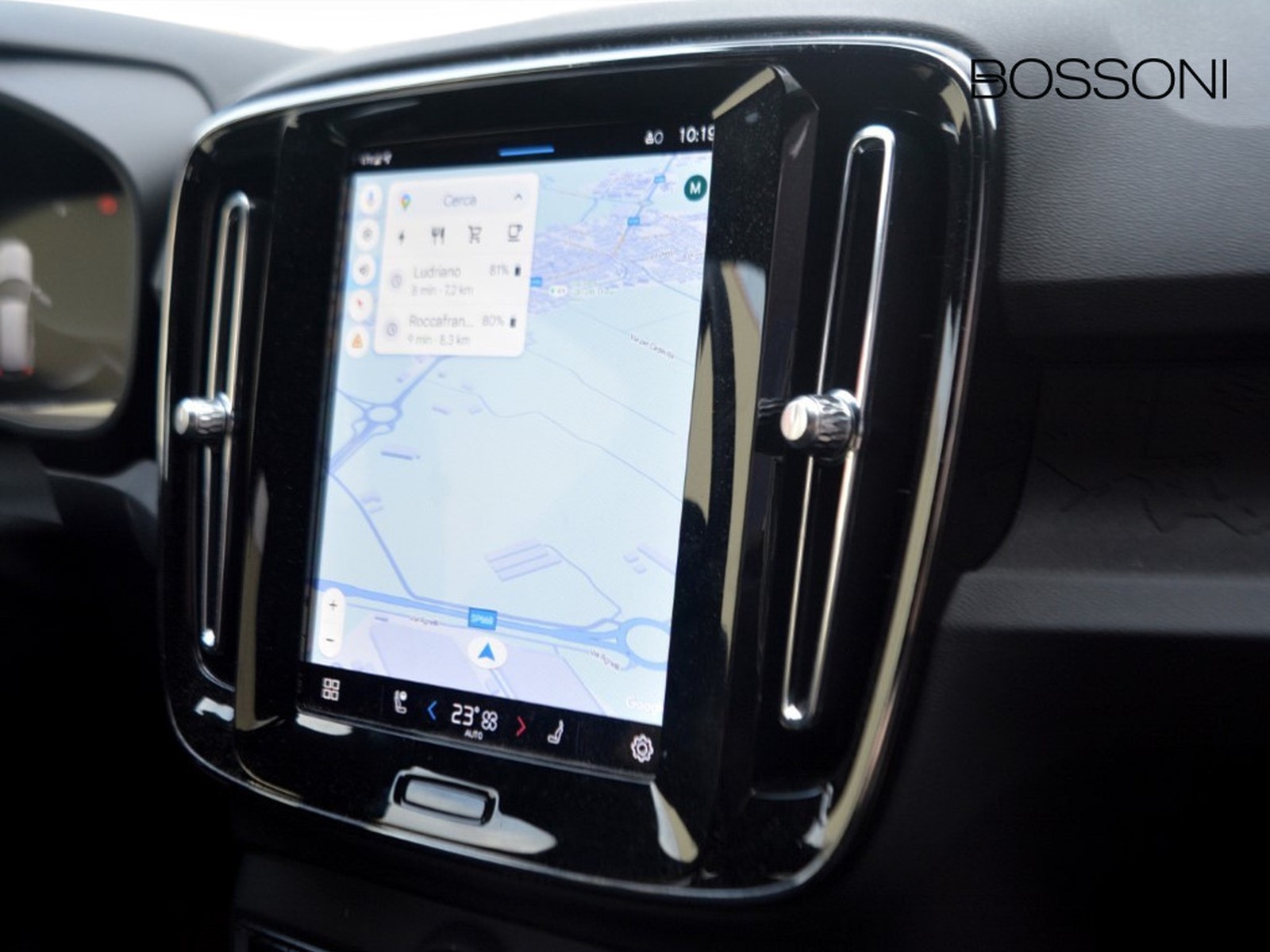 10 - Volvo XC40 single motor plus rwd edt