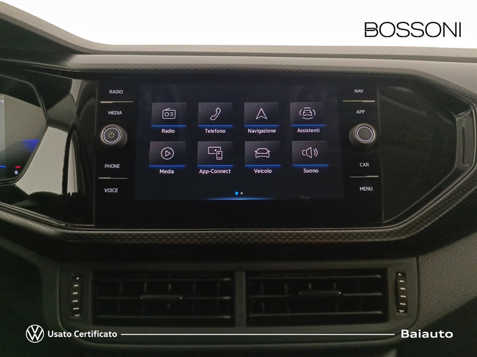 10 - Volkswagen T-Cross 1.0 tsi 95cv style