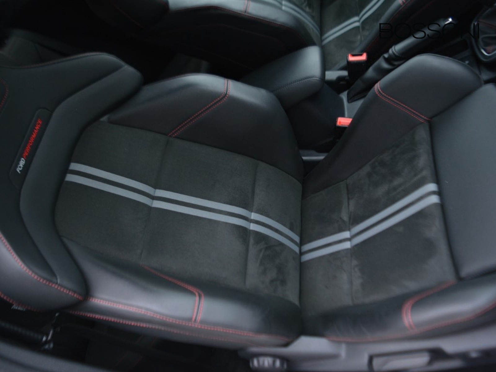 6 - Ford Fiesta 3 porte 1.5 ecoboost 200cv st