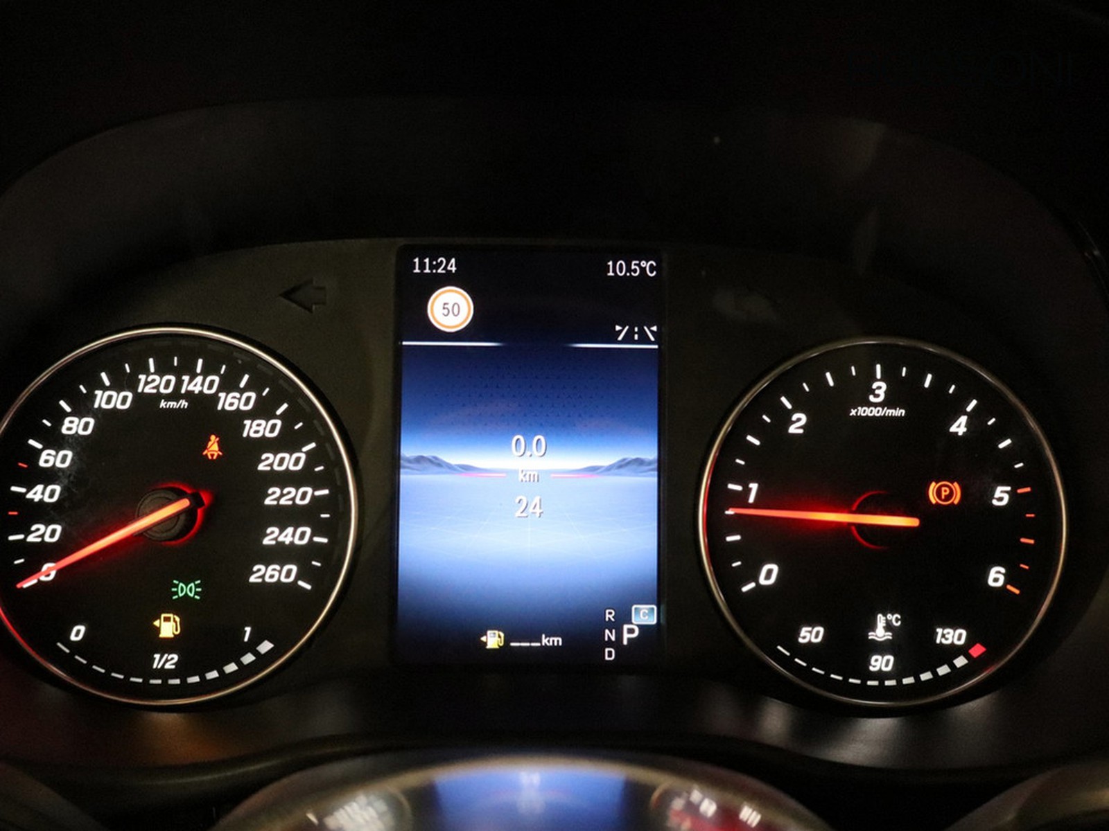 8 - Mercedes Vans Vito mixto 116 cdi long select 4x4 9g-tronic