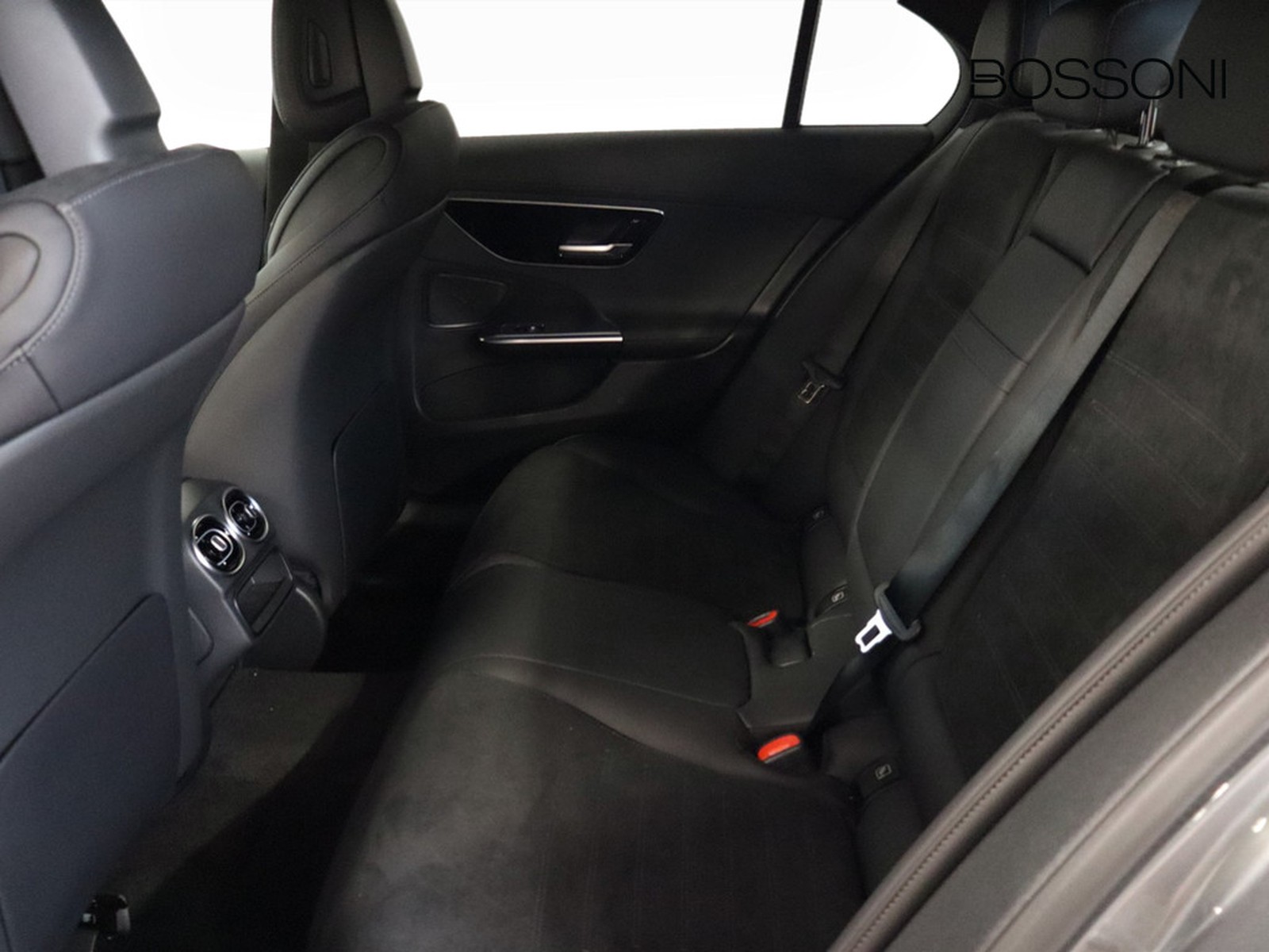 8 - Mercedes Classe C berlina 220 d mild hybrid 200cv amg line advanced 4matic 9g-tronic