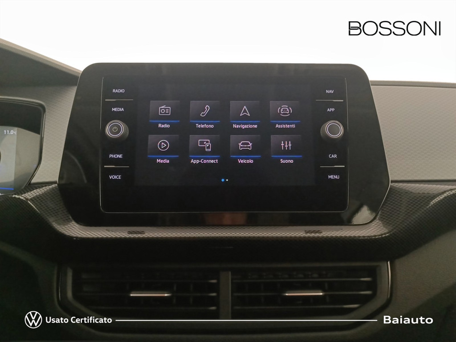 10 - Volkswagen T-Cross 1.0 tsi 95cv life