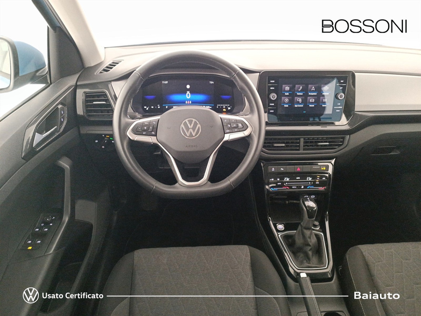 8 - Volkswagen T-Cross 1.0 tsi 115cv life dsg