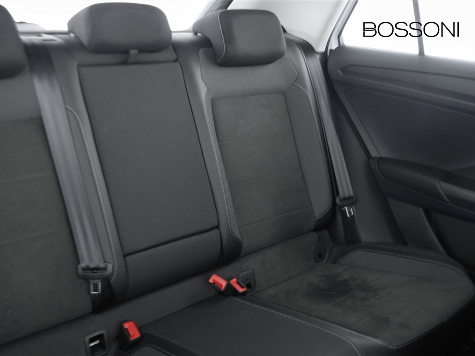 21 - Volkswagen T-Roc 1.5 tsi act style dsg