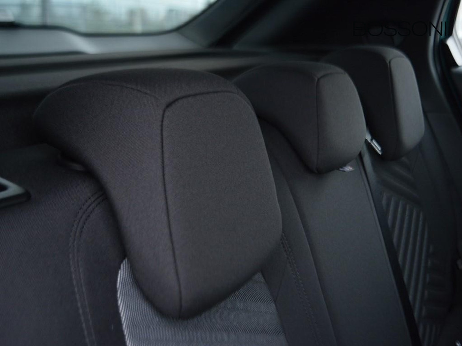 6 - Fiat 600 1.2 hybrid 145cv icon