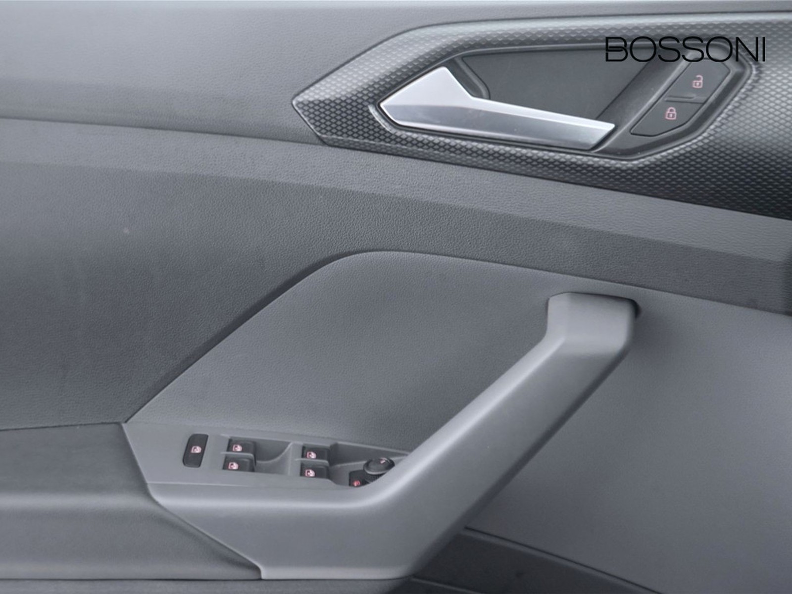 17 - Volkswagen T-Cross 1.0 tsi 110cv style